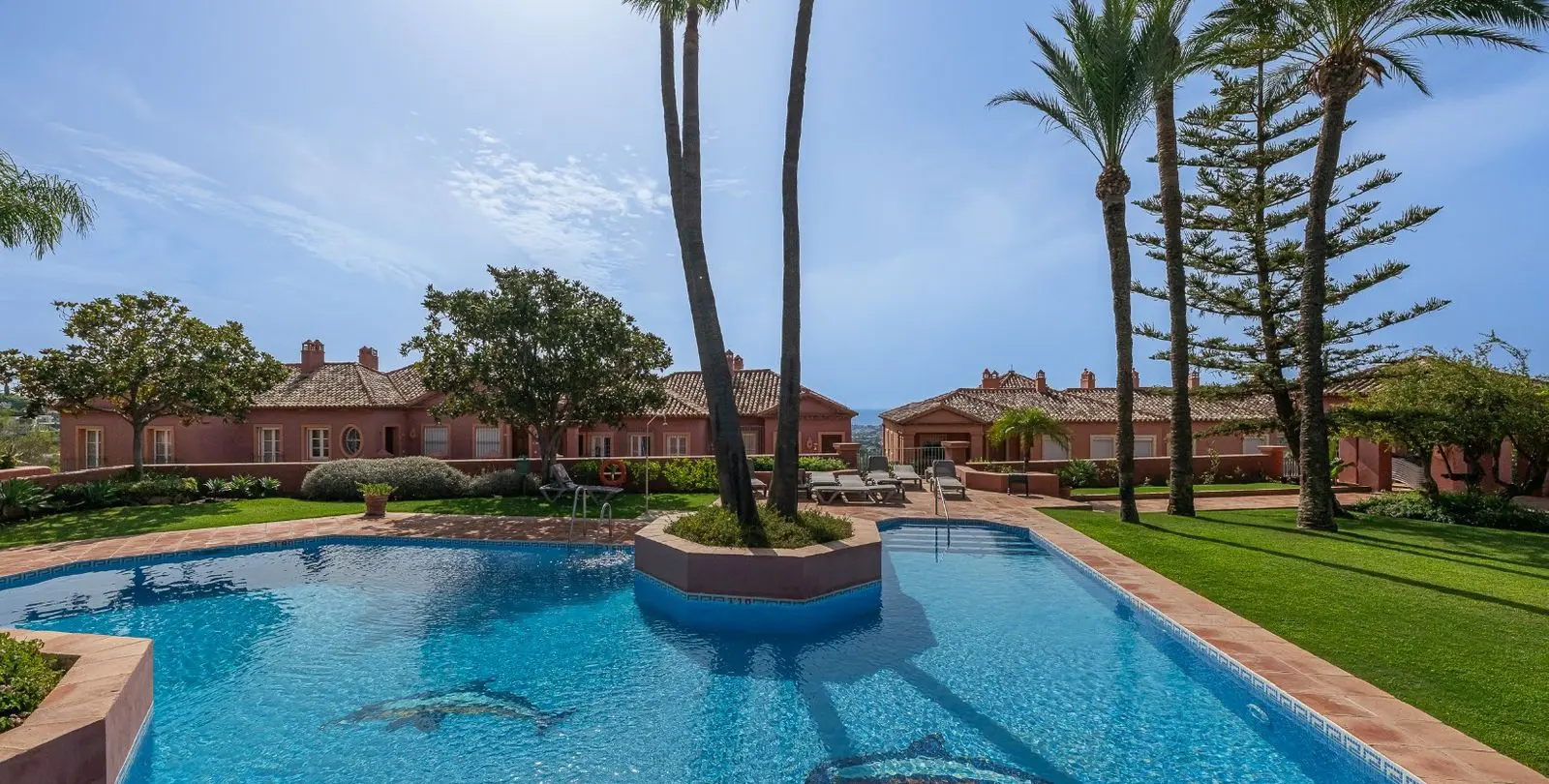 Sale of duplex in Monte Halcones 47