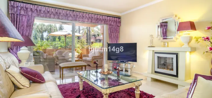 Продажа апартаментов на первом этаже в Puerto Banús 0