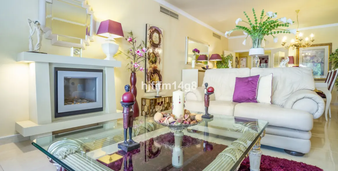 Продажа апартаментов на первом этаже в Puerto Banús 7