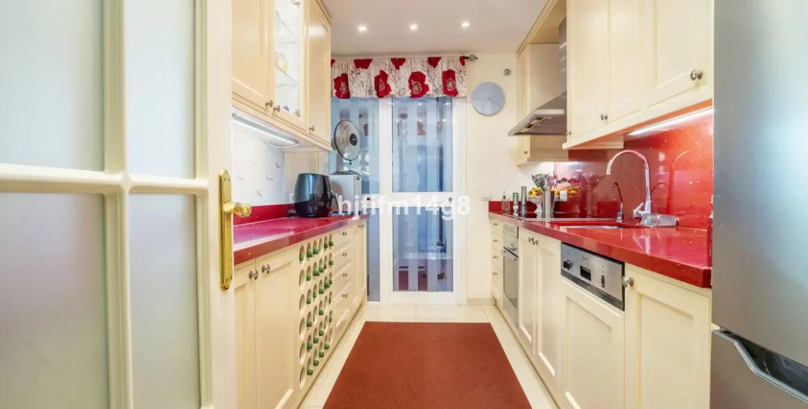 Продажа апартаментов на первом этаже в Puerto Banús 9