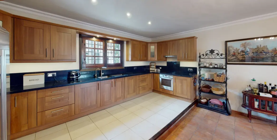 Sale of detached villa in Torrox 16