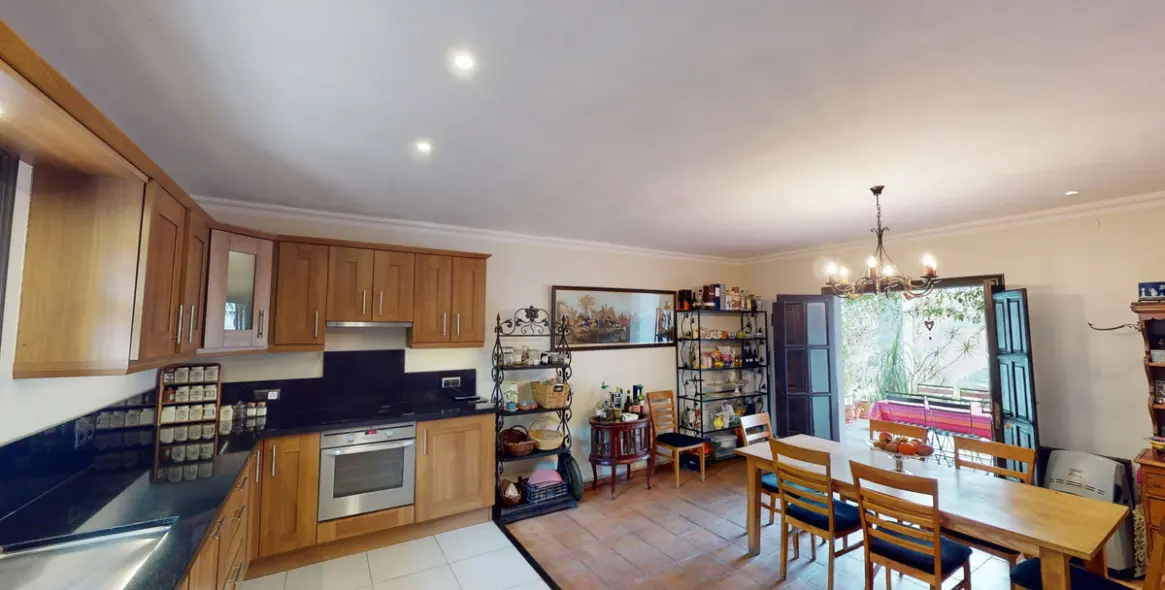 Sale of detached villa in Torrox 17