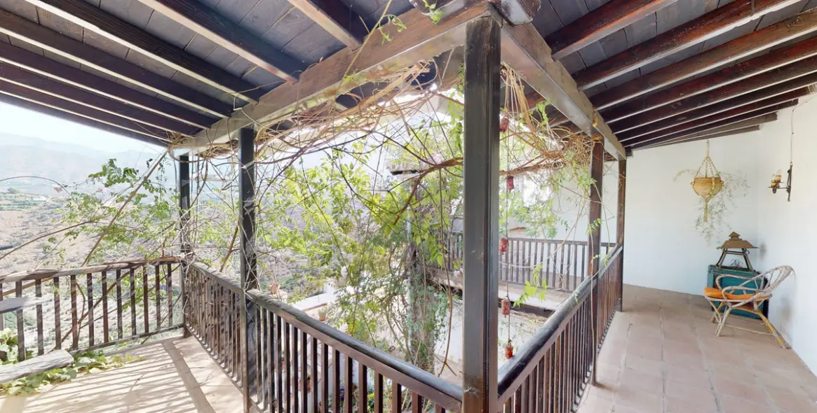 Sale of detached villa in Torrox 30