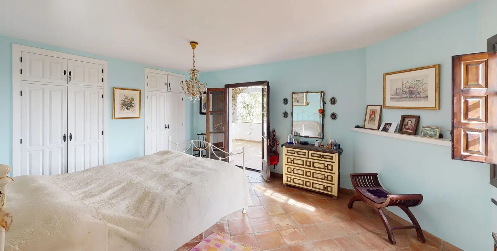 Sale of detached villa in Torrox 25