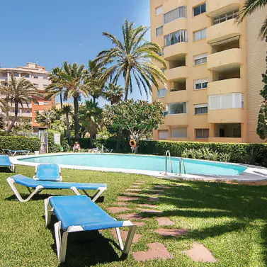 Sale of penthouse in Estepona