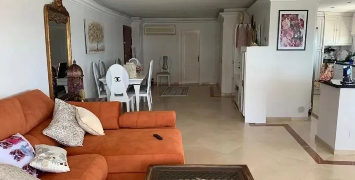 Sale of penthouse in Estepona 22