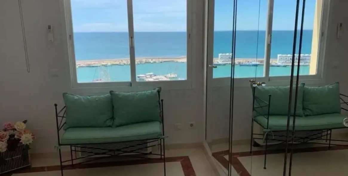 Sale of penthouse in Estepona 28