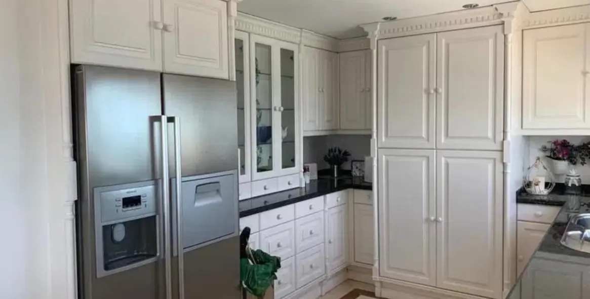 Sale of penthouse in Estepona 36