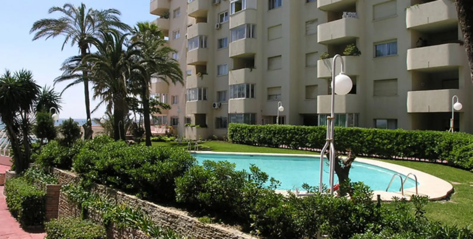 Sale of penthouse in Estepona 7