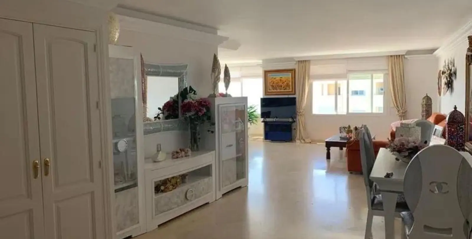 Sale of penthouse in Estepona 21