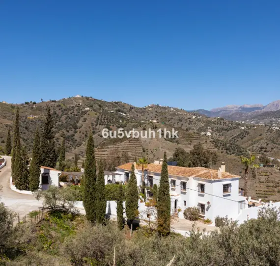 Detached villa R4282069
