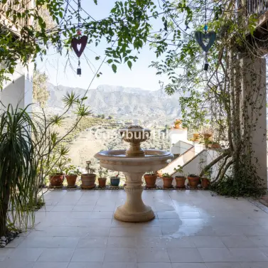 Sale of detached villa in Torrox