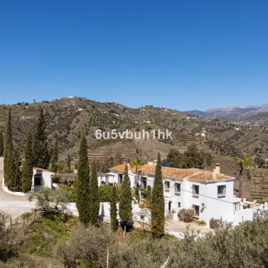 Sale of detached villa in Torrox