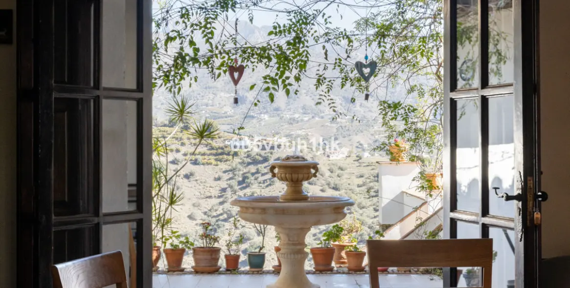 Продажа  отдельно стоящей виллы в Torrox 20