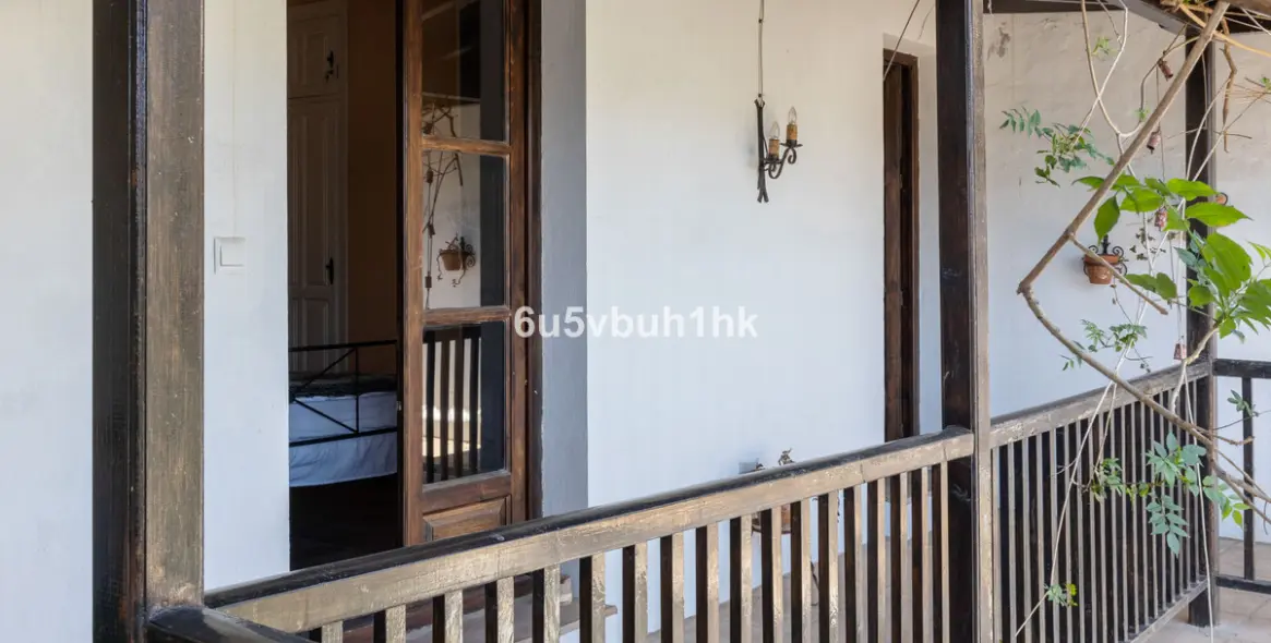 Продажа  отдельно стоящей виллы в Torrox 32