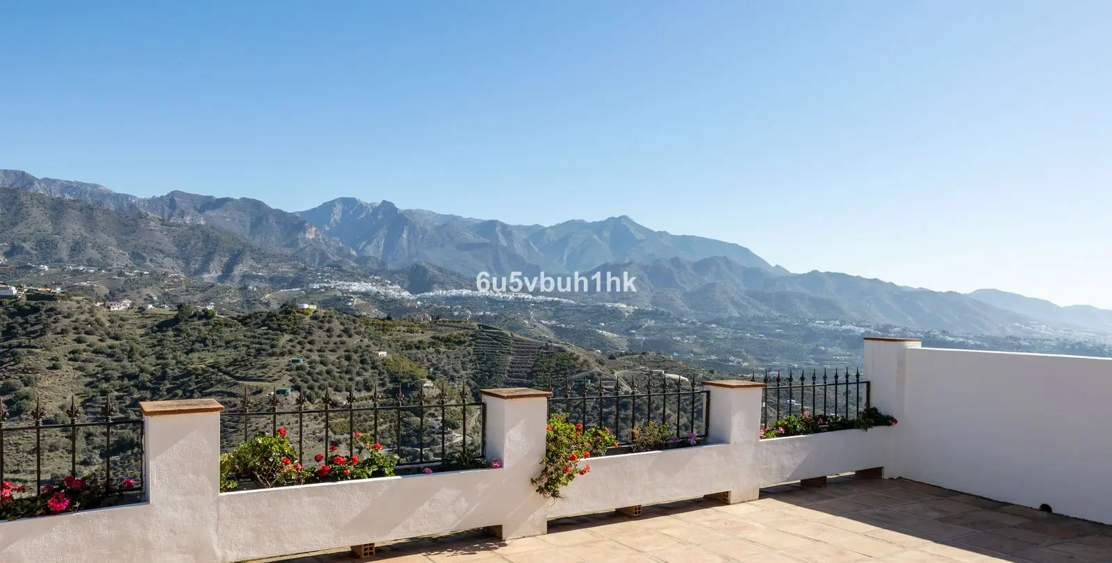 Sale of detached villa in Torrox 24