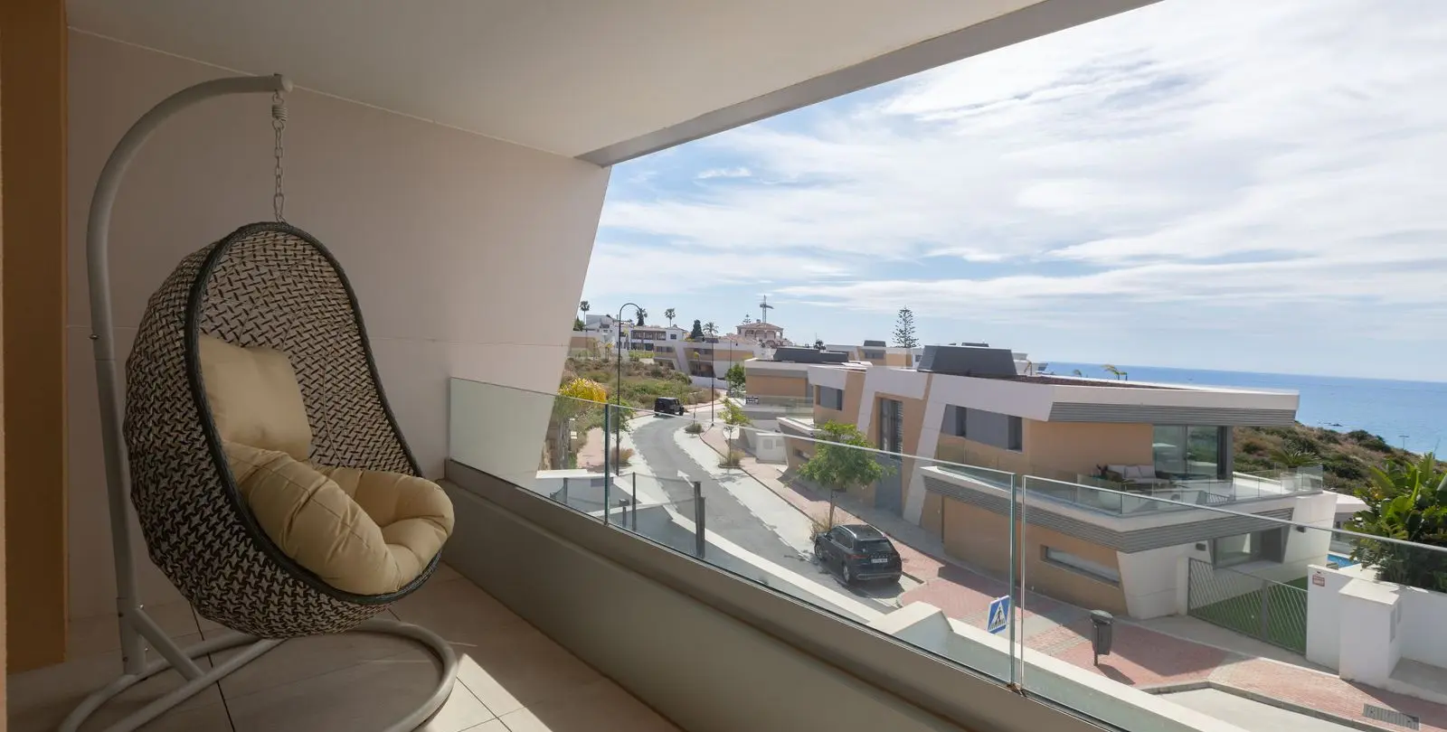 Sale of townhouse in Mijas Costa 32