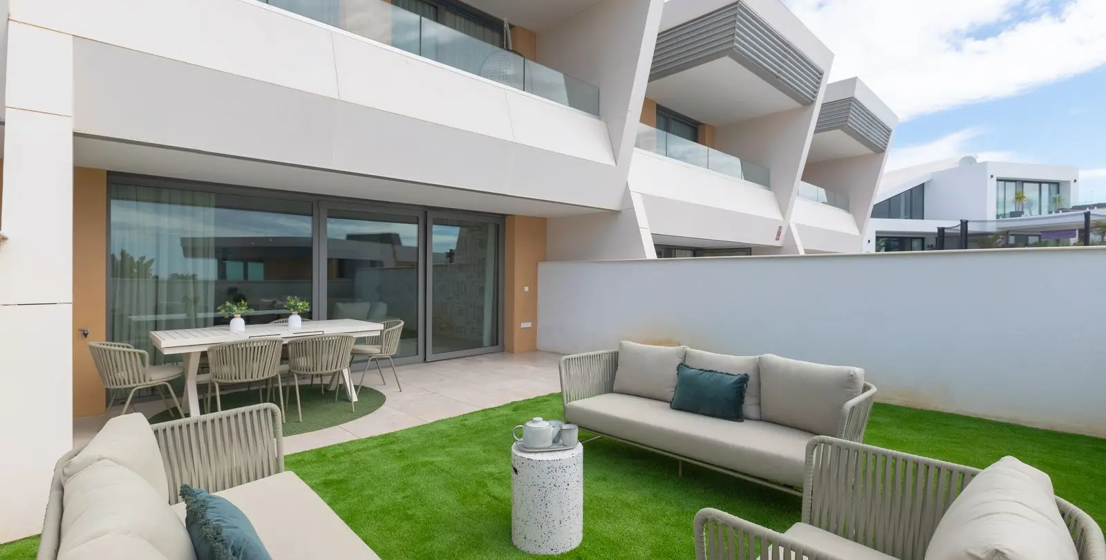 Sale of townhouse in Mijas Costa 38