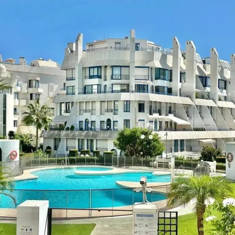 Sale of duplex in The Golden Mile