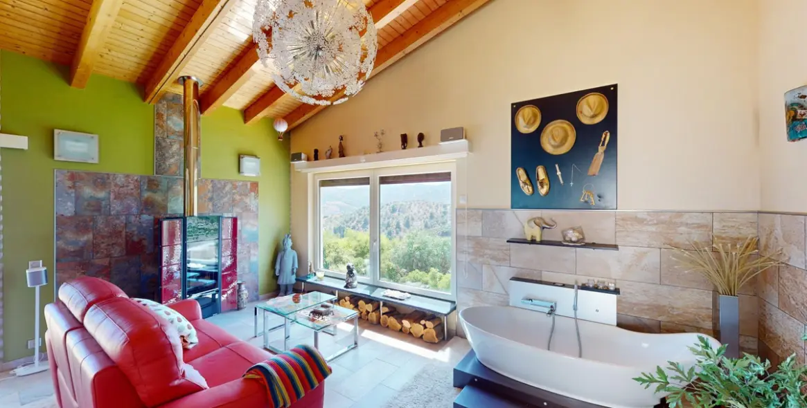 Sale of detached villa in Costa del Sol East 9