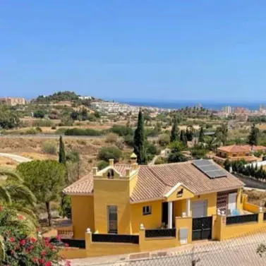 Sale of detached villa in Mijas Costa