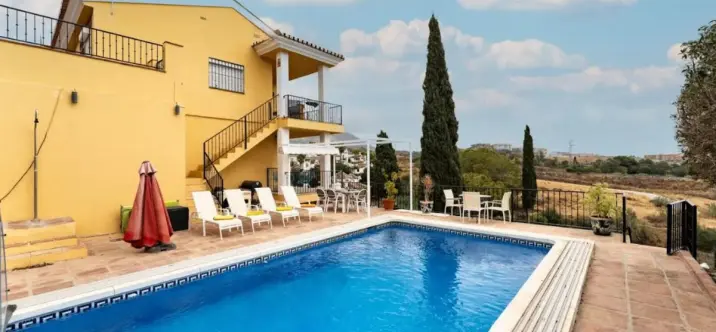 Sale of detached villa in Mijas Costa 2