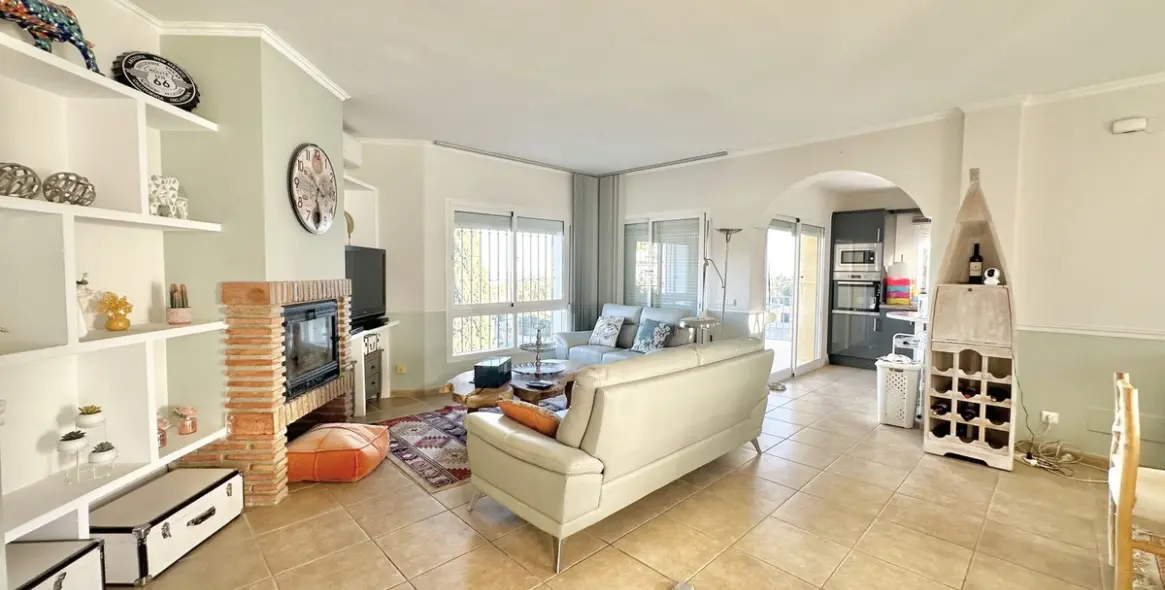 Venta de villa independiente en Mijas Costa 21