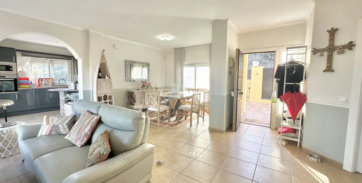 Venta de villa independiente en Mijas Costa 23