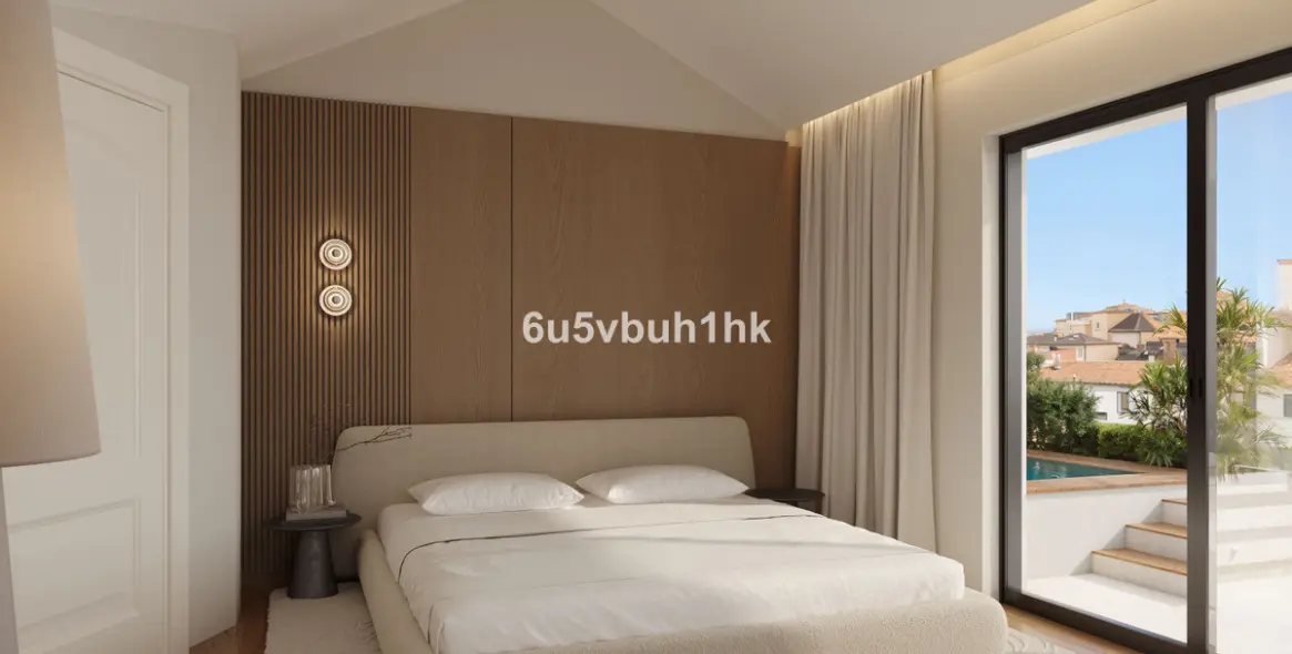 Sale of ground floor apartment in Malaga (district Málaga Centro) 1