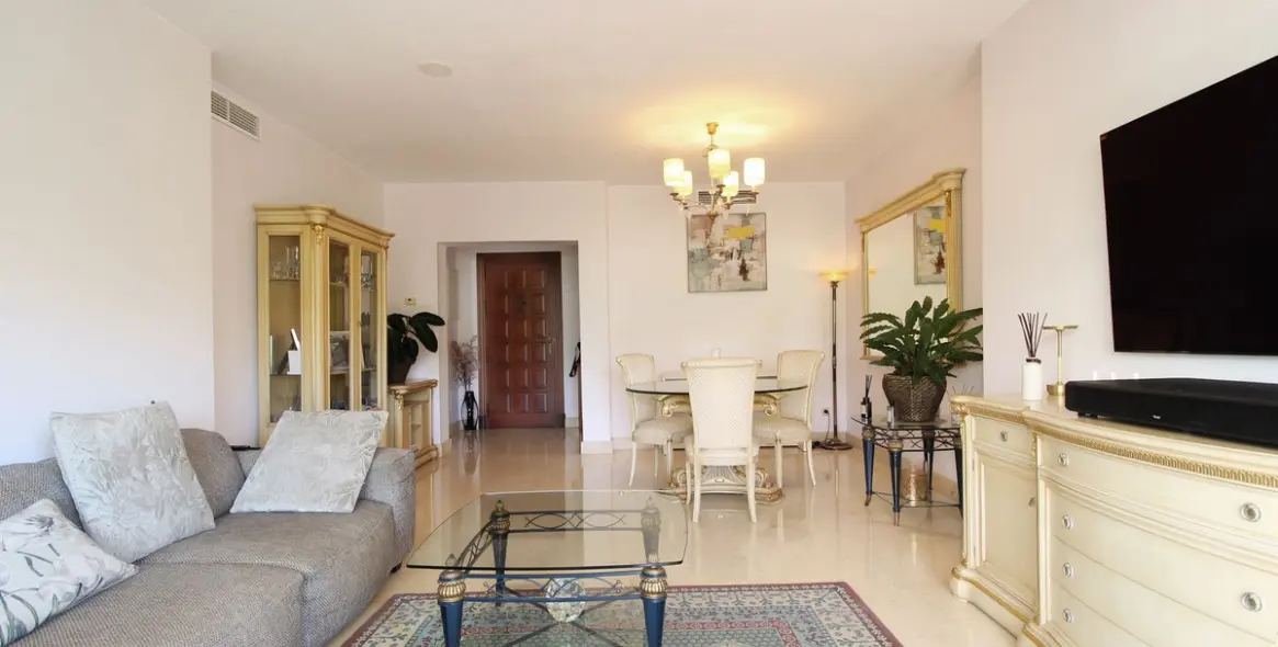 Продажа апартаментов на первом этаже в Benahavís 5