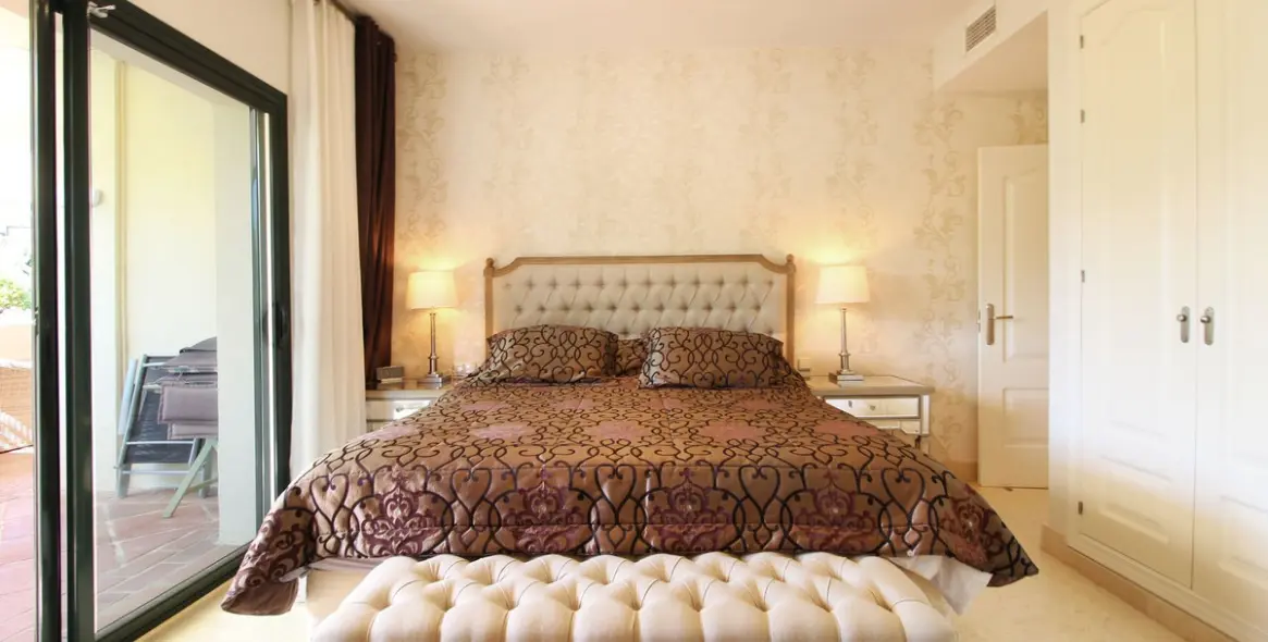 Продажа апартаментов на первом этаже в Benahavís 6