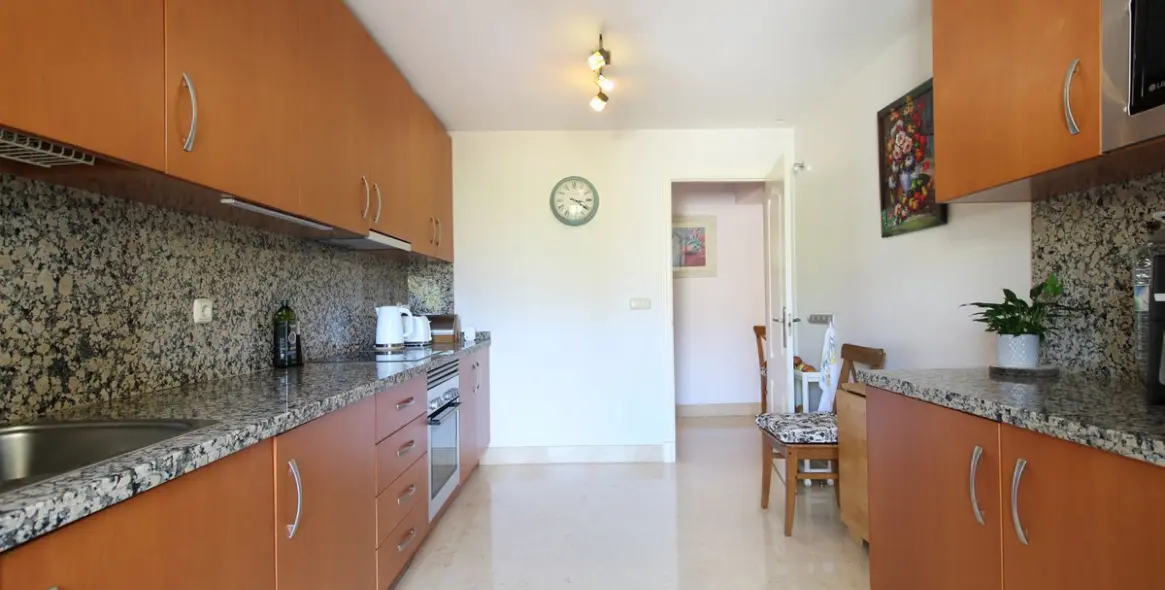 Продажа апартаментов на первом этаже в Benahavís 9