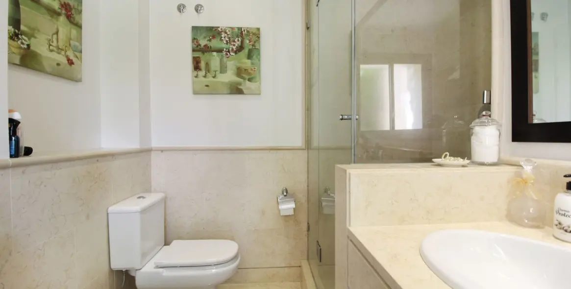 Продажа апартаментов на первом этаже в Benahavís 18