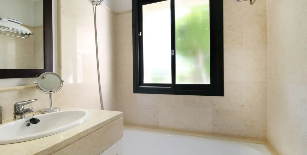 Продажа апартаментов на первом этаже в Benahavís 20