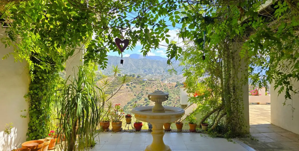 Продажа  отдельно стоящей виллы в Torrox 22