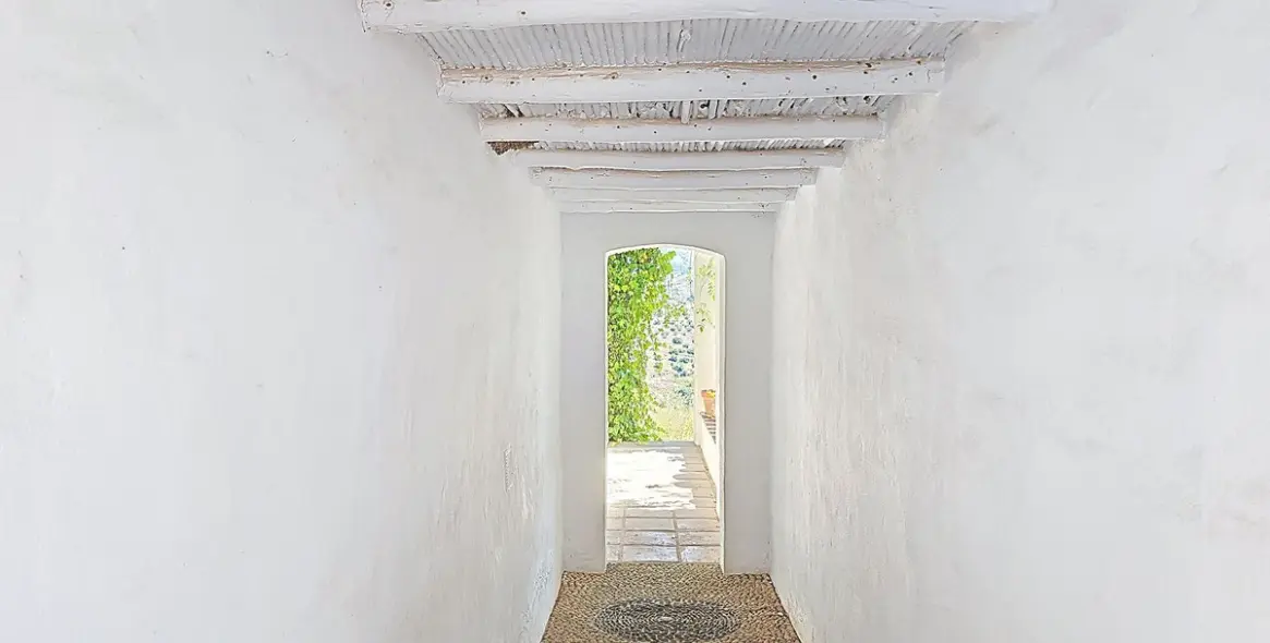 Продажа  отдельно стоящей виллы в Torrox 23