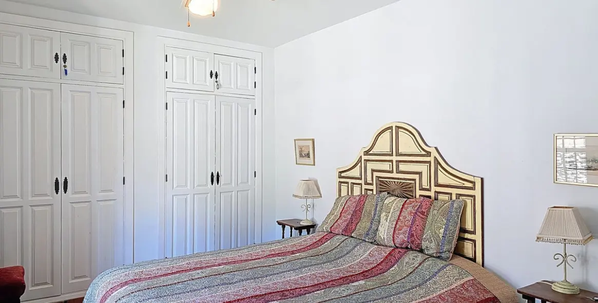 Продажа  отдельно стоящей виллы в Torrox 31