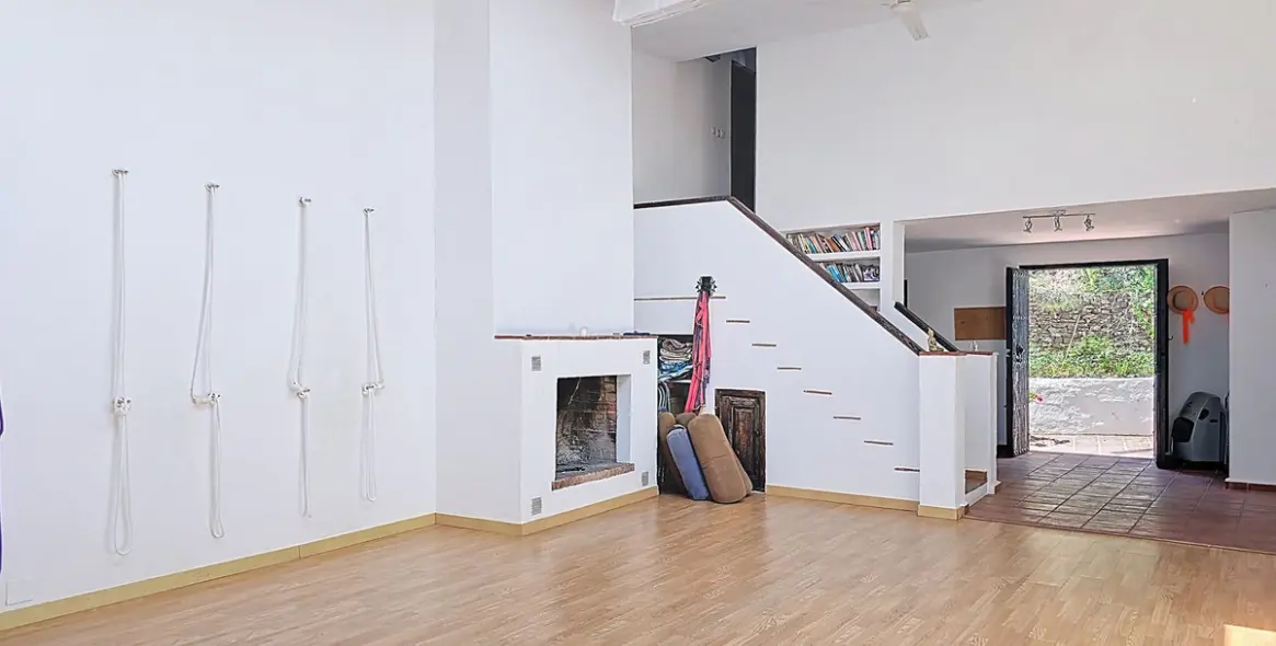 Продажа  отдельно стоящей виллы в Torrox 37