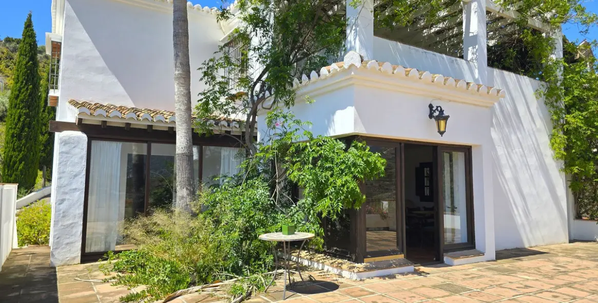 Продажа  отдельно стоящей виллы в Torrox 55