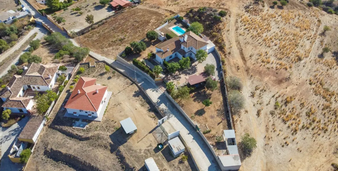 Sale of finca - cortijo in Entrerrios 37