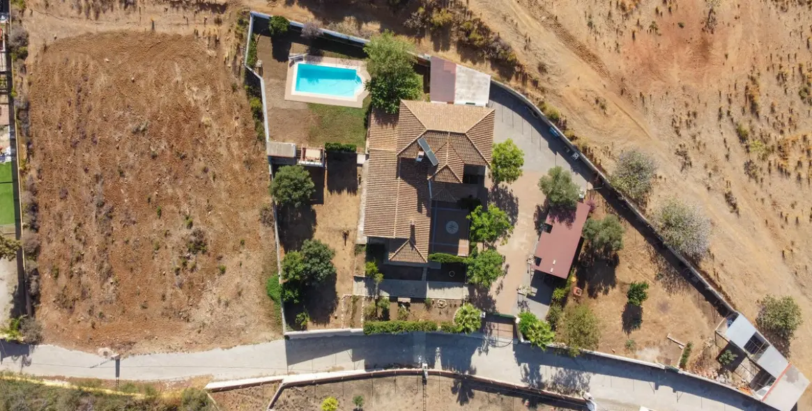 Sale of finca - cortijo in Entrerrios 38