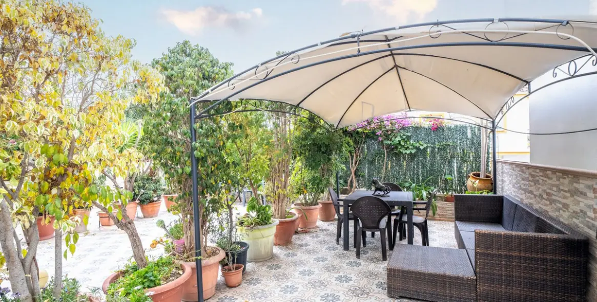 Продажа дома на две семьи в Estepona 2