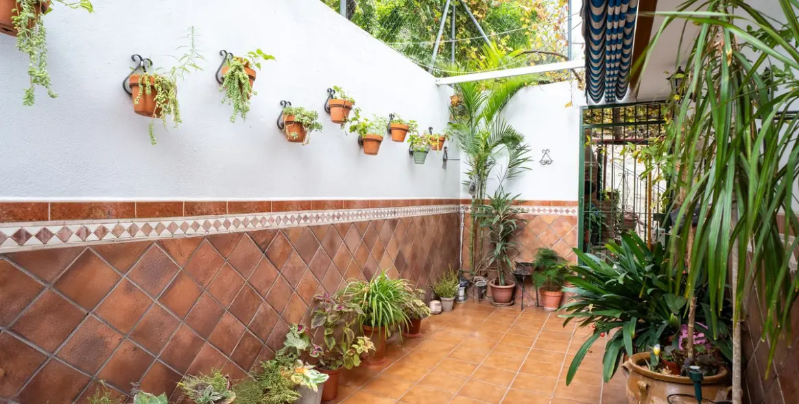 Продажа дома на две семьи в Estepona 6