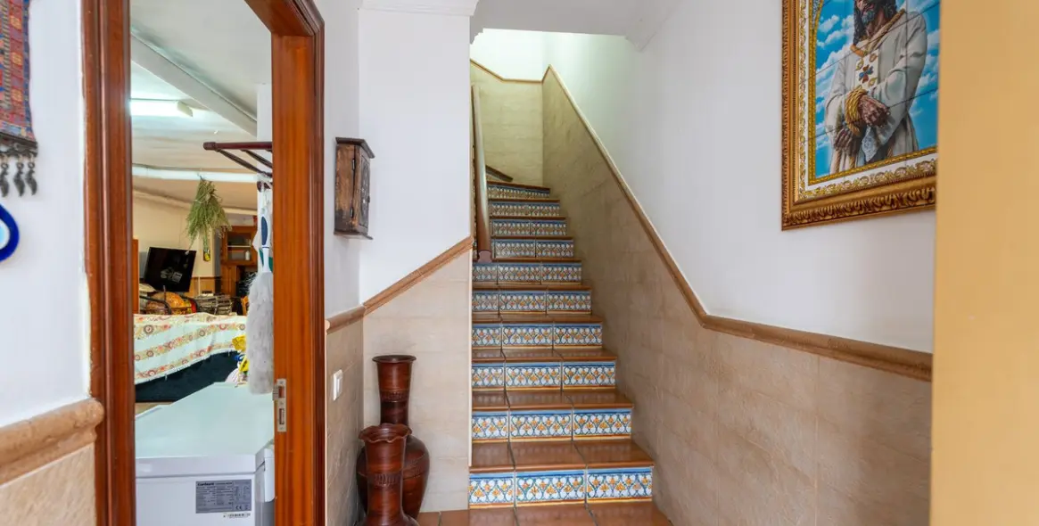 Продажа дома на две семьи в Estepona 14