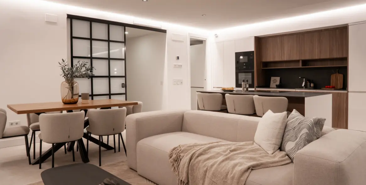 Продажа апартаментов на среднем этаже в Estepona 4