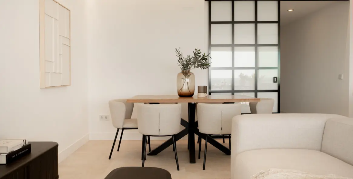 Продажа апартаментов на среднем этаже в Estepona 14