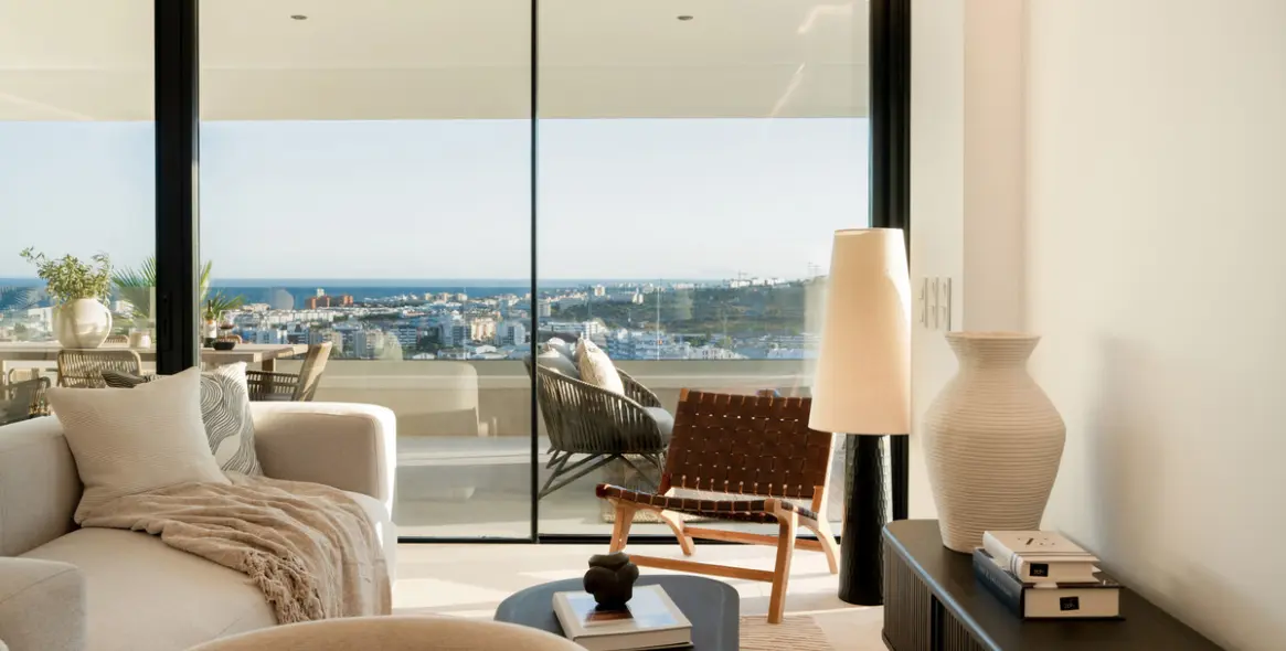 Продажа апартаментов на среднем этаже в Estepona 16