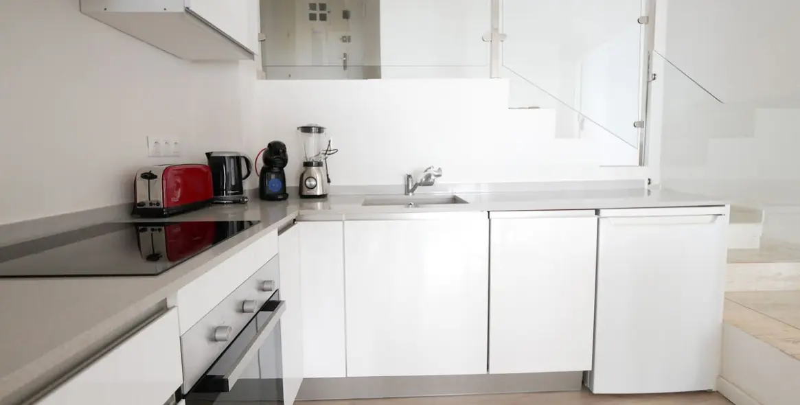 Sale of penthouse in Puerto de Cabopino 18