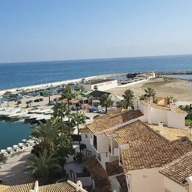 Sale of penthouse in Puerto de Cabopino