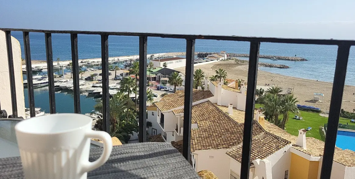 Sale of penthouse in Puerto de Cabopino 4